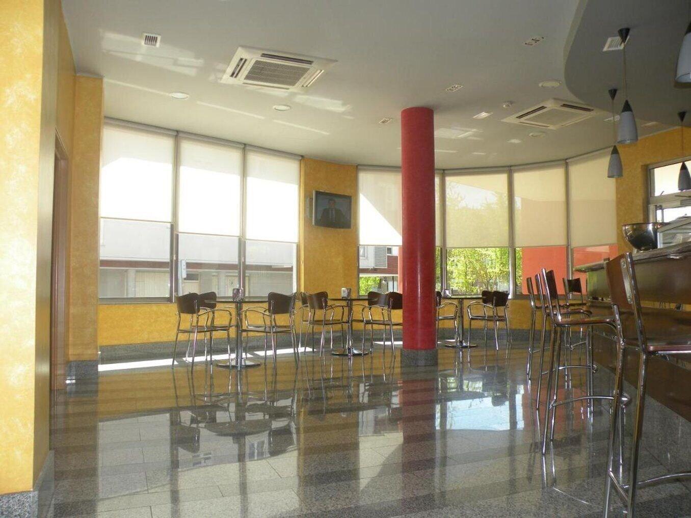 Bar/Salón Palacio Congresos