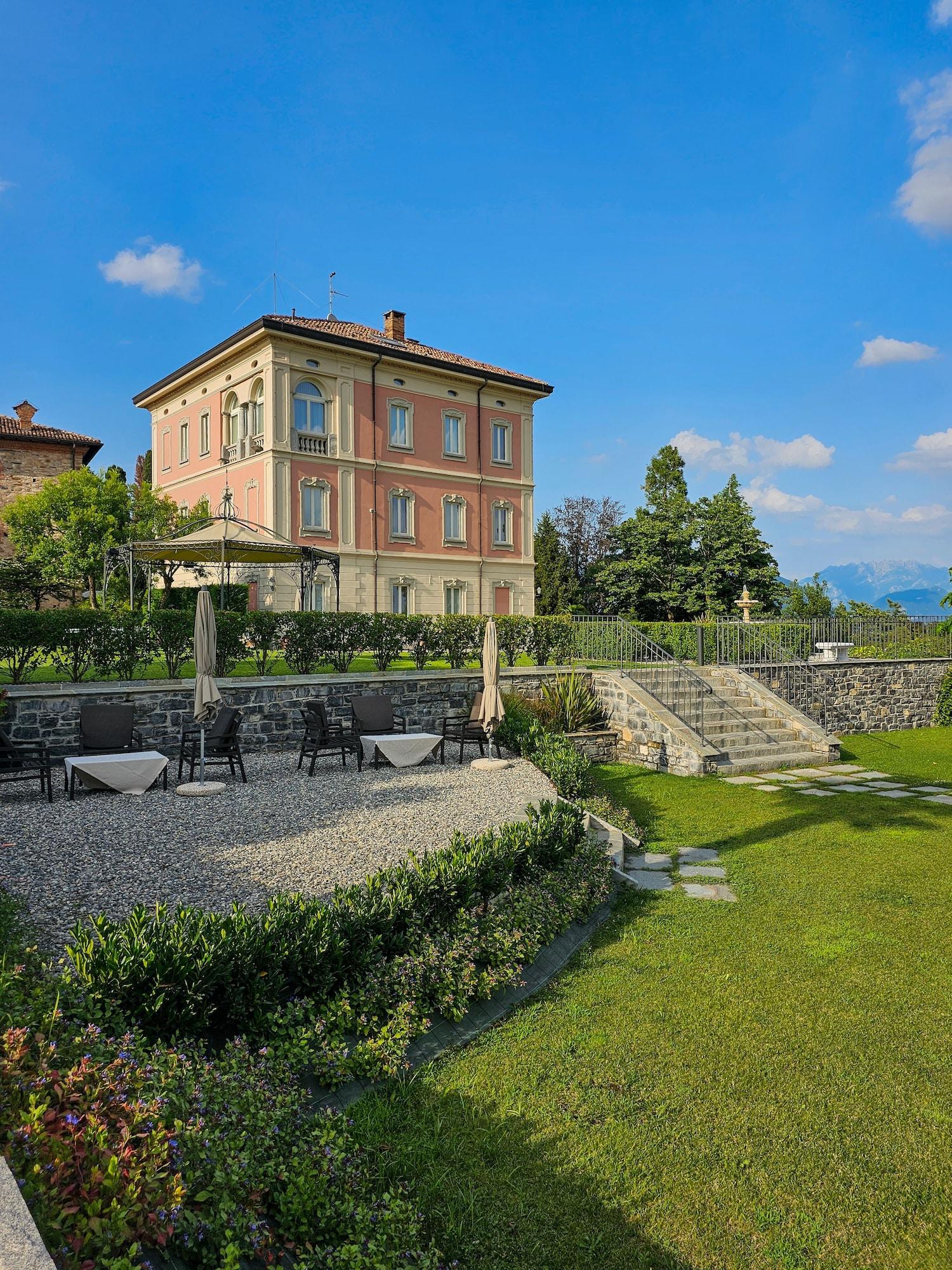 Vista Exterior Relais & Spa Castello di Casiglio