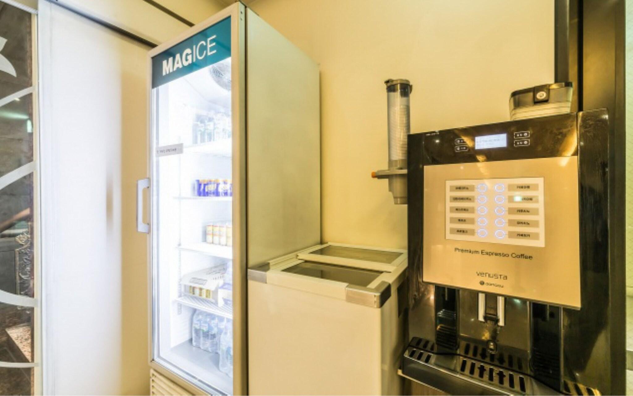 Bar/Salón Rampart Hotel