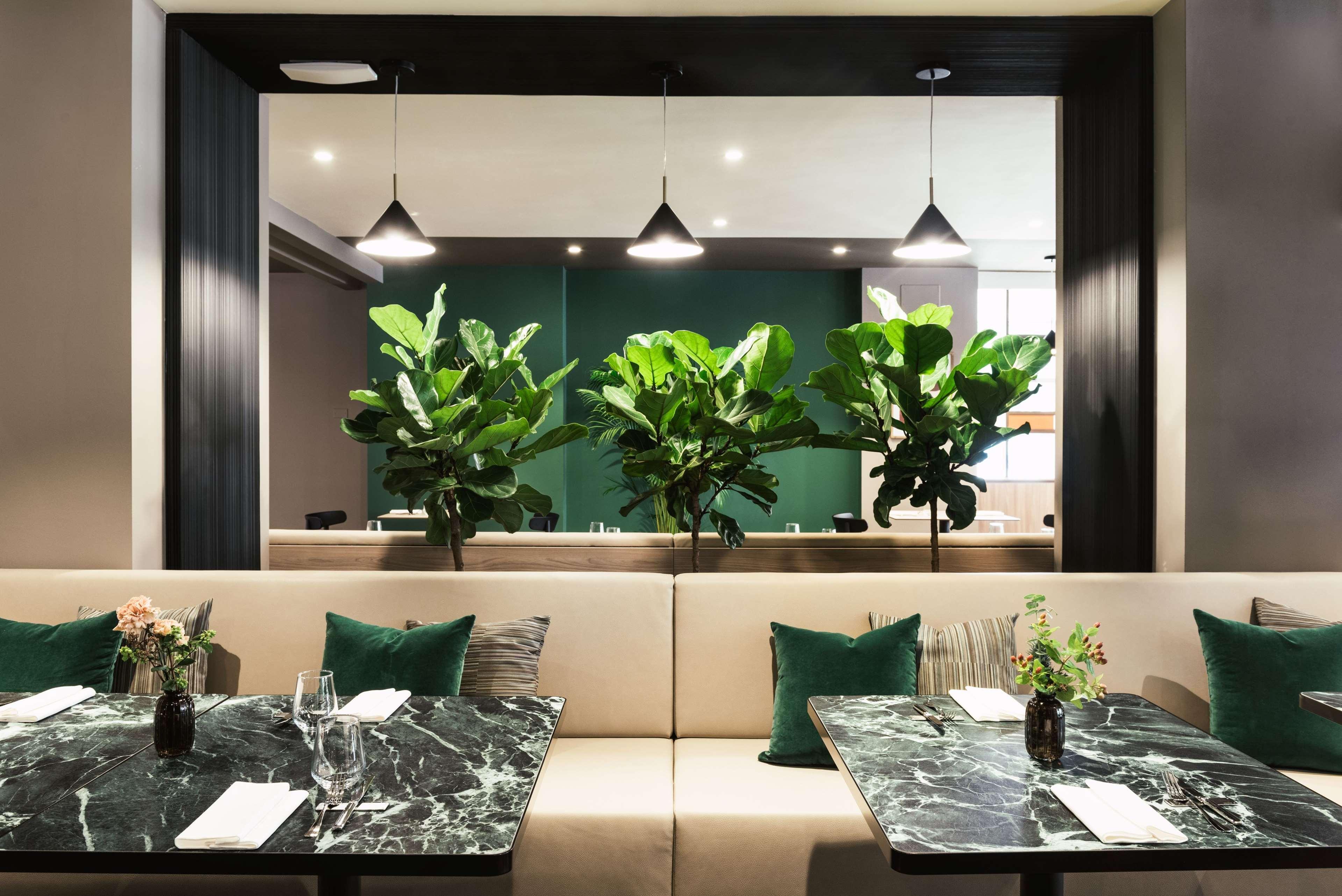 Restaurant Hotel Ambasciatori Venice Mestre - Tapestry Collec