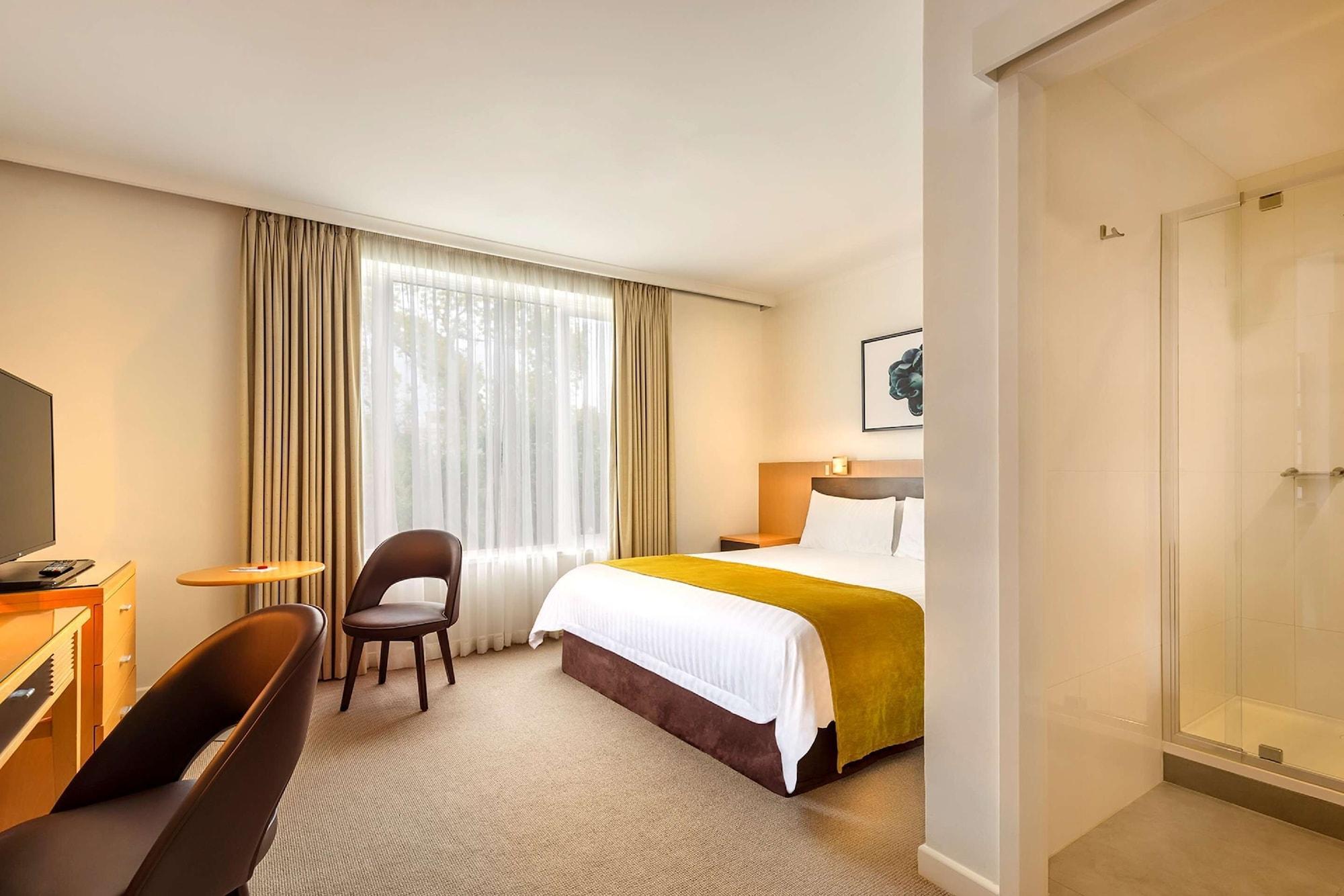 Habitación Best Western Plus Travel Inn Hotel