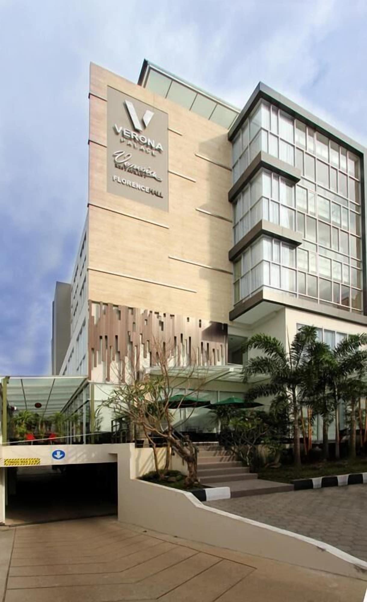Vista Exterior Verona Palace Hotel Bandung