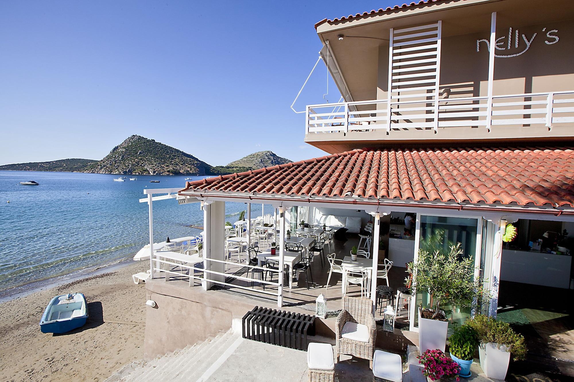 Bar/Salón Nelly's Apartments