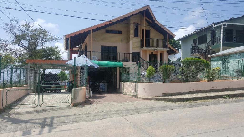 Vista Exterior Marcia's Place