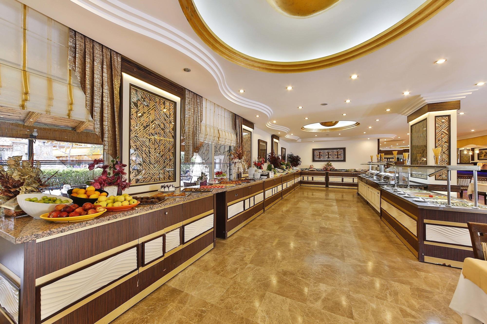Restaurant Kleopatra Ada Hotel