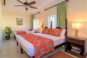 Alquiler Vacacional - Mais oui Tennis and Spa Villa