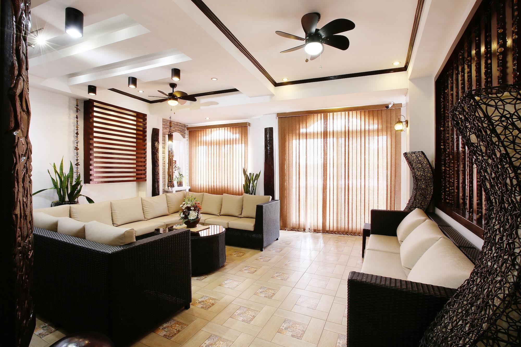 Vista Lobby Coron Bancuang Mansion