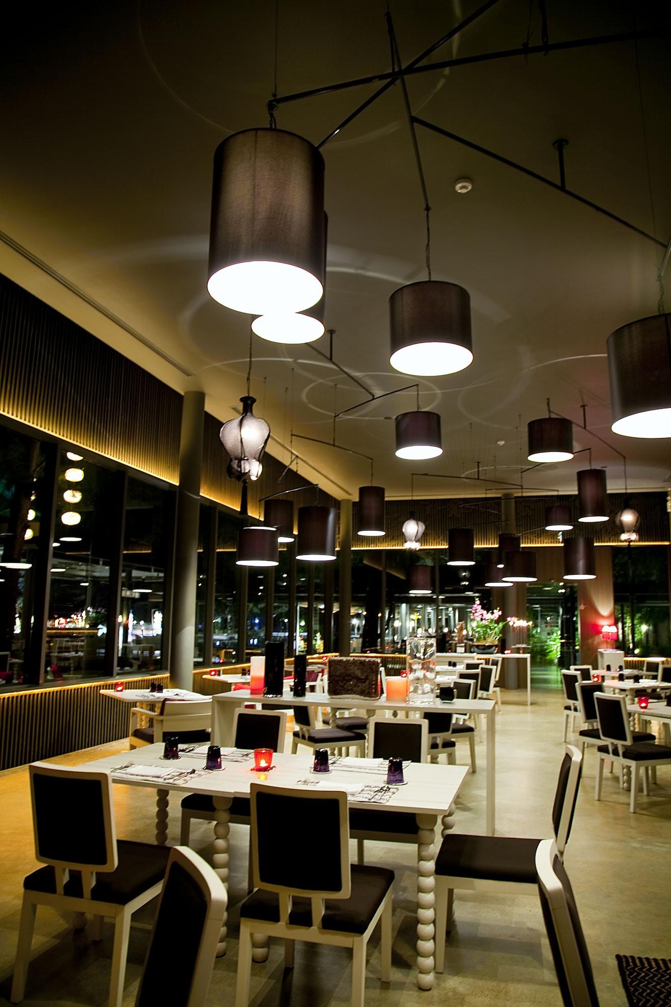 Restaurant SALA Phuket Mai Khao Beach Resort