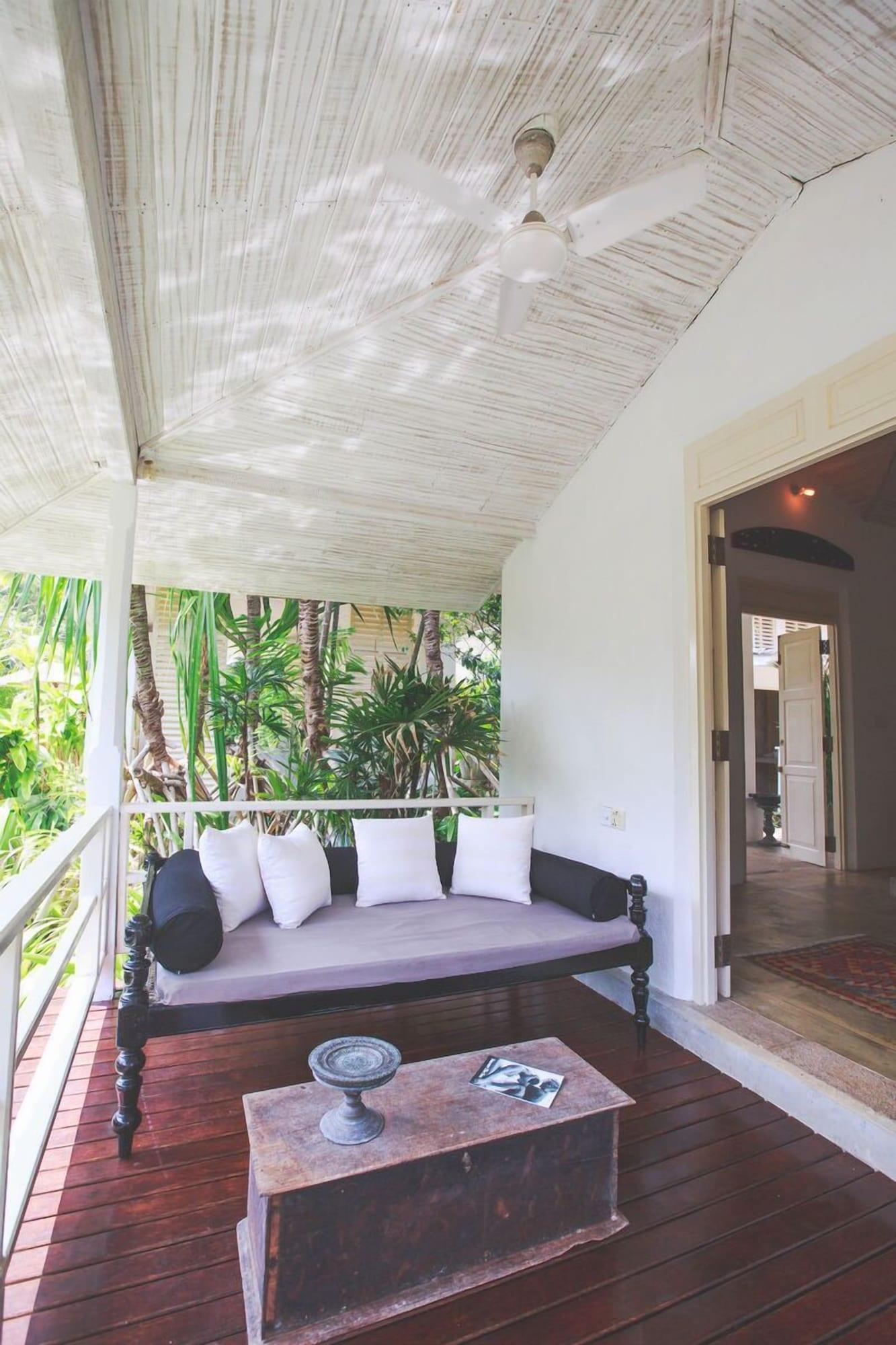 Vista Lobby Thalduwa Island Villas