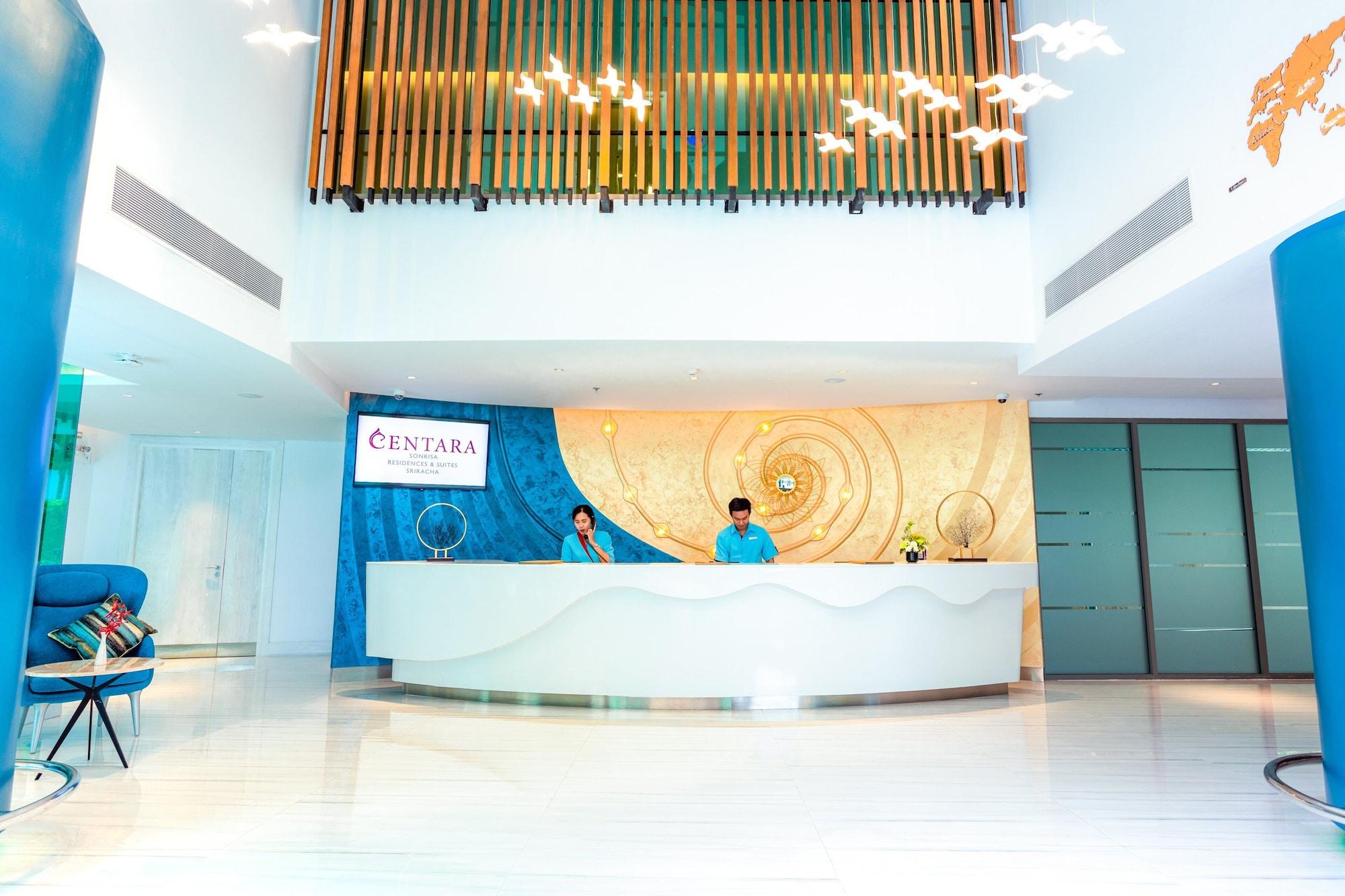 Vista Lobby Centara Sonrisa Residences & Suites Sriracha
