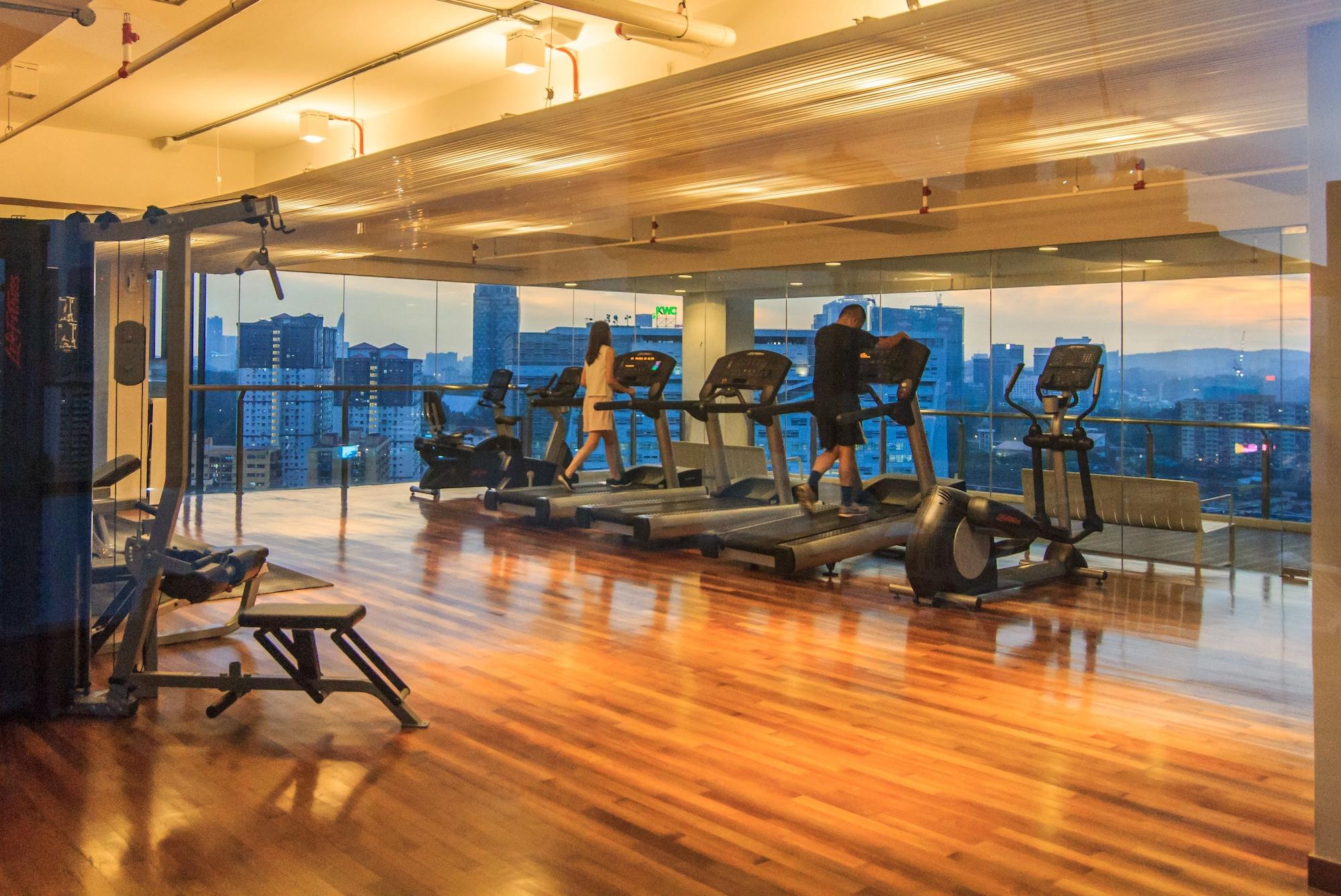 Gimnasio D'majestic Place by Homes Asian 4