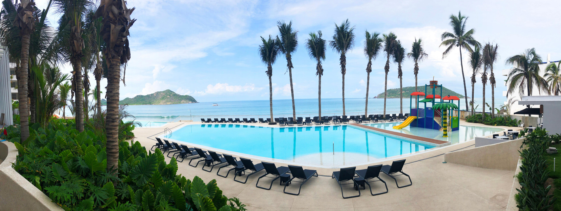 Pool view Viaggio Resort Mazatlán