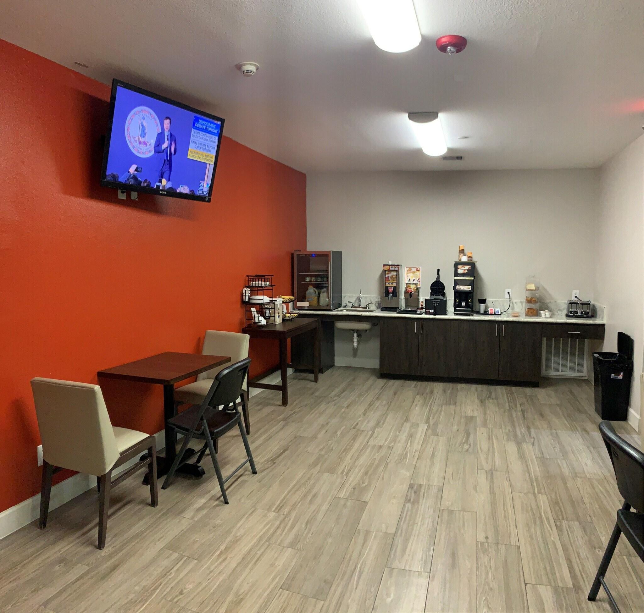 Restaurant Scottish Inn & Suites - IAH Airport