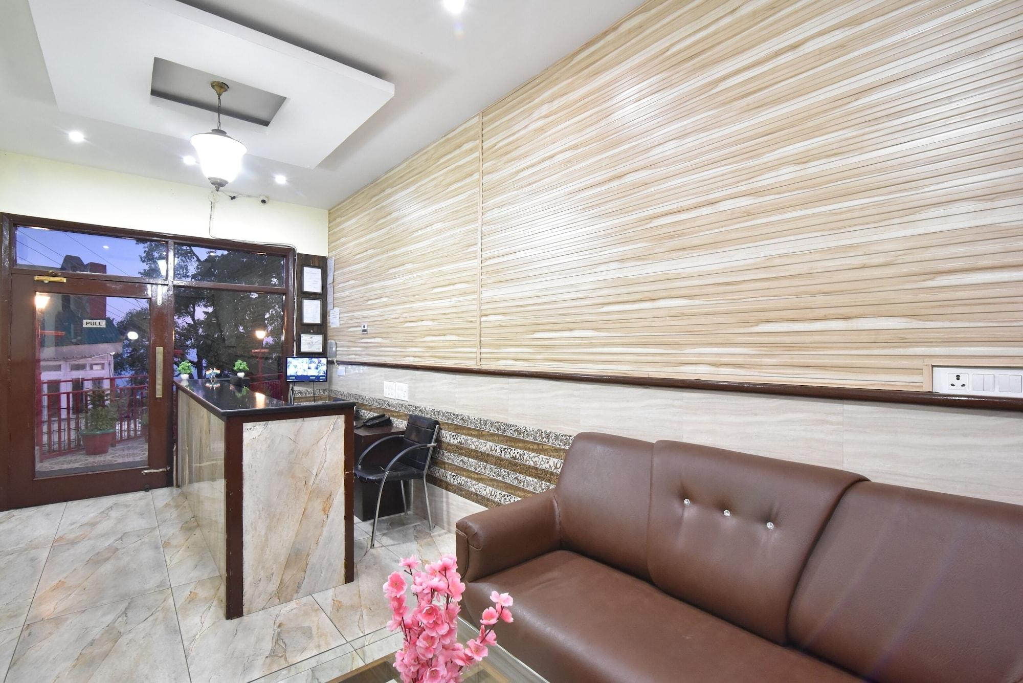 Vista Lobby Hotel New Palace