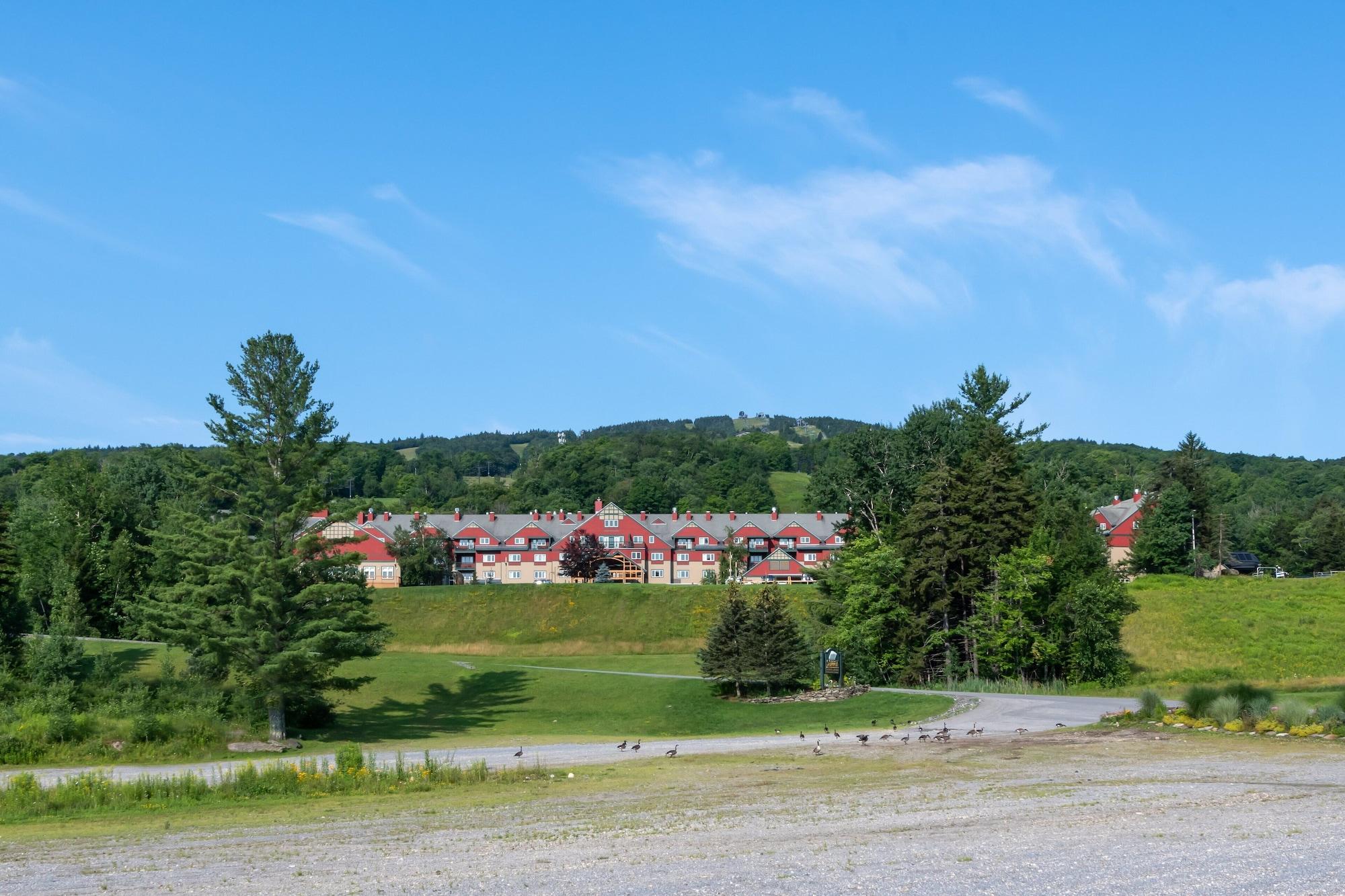 Vista Exterior Mount Snow Grand Summit Resort