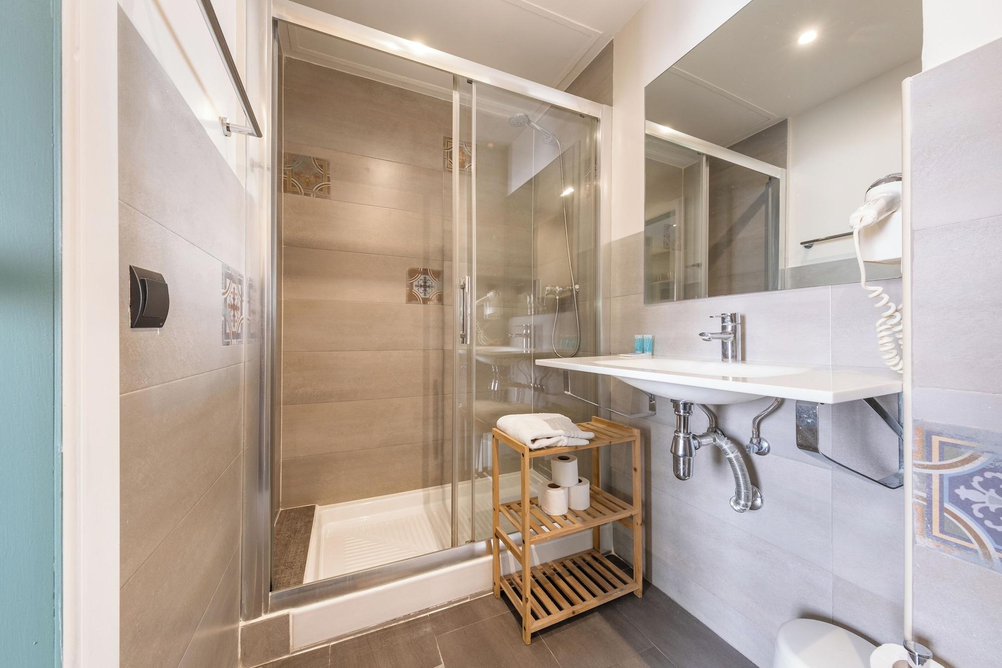 Equipamiento de Habitación Ainb Born-damas Apartments