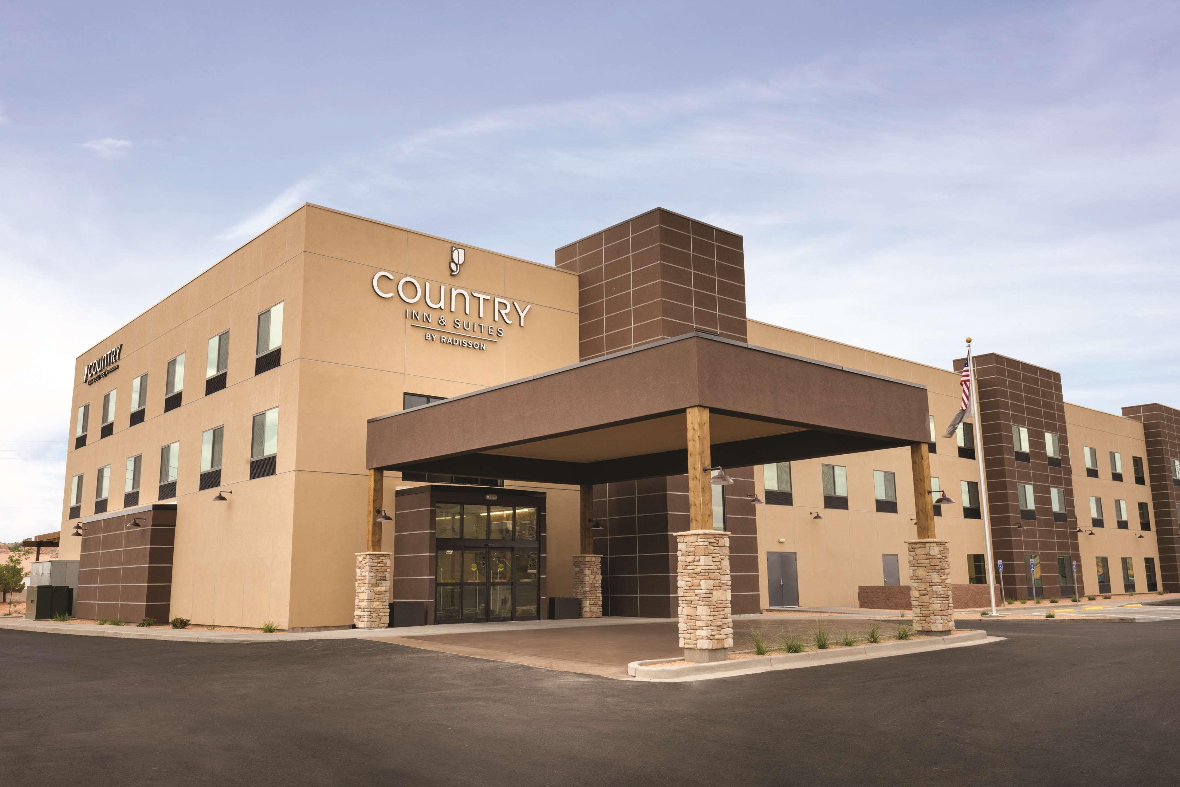 Vista Exterior Country Inn & Suites by Radisson, Page, AZ