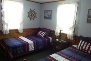 Alquiler Vacacional - Quaint Cottage Steps Away From West Dennis Beach!