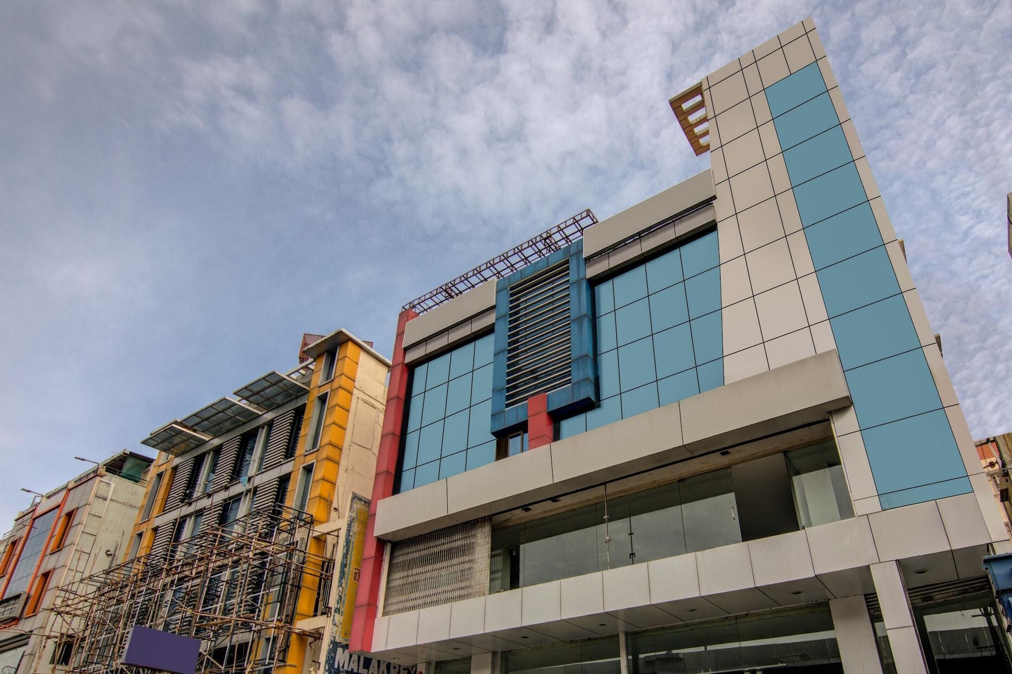 Vista Exterior OYO 14669 Mayur's Residency