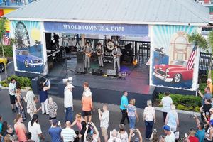 Actividad - Old Town Kissimmee con entrada para la noria y cena