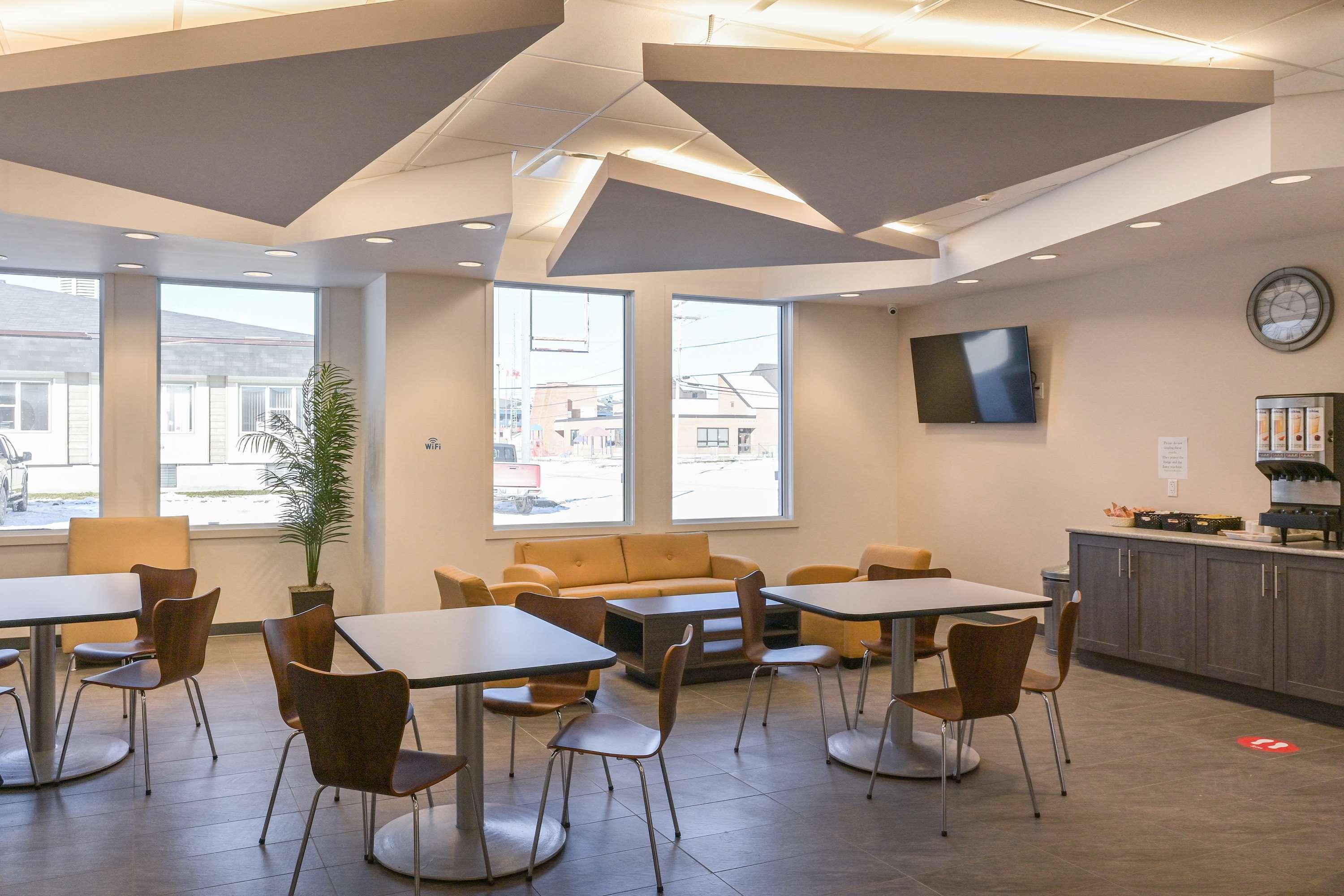 Restaurant Super 8 by Wyndham Moosonee