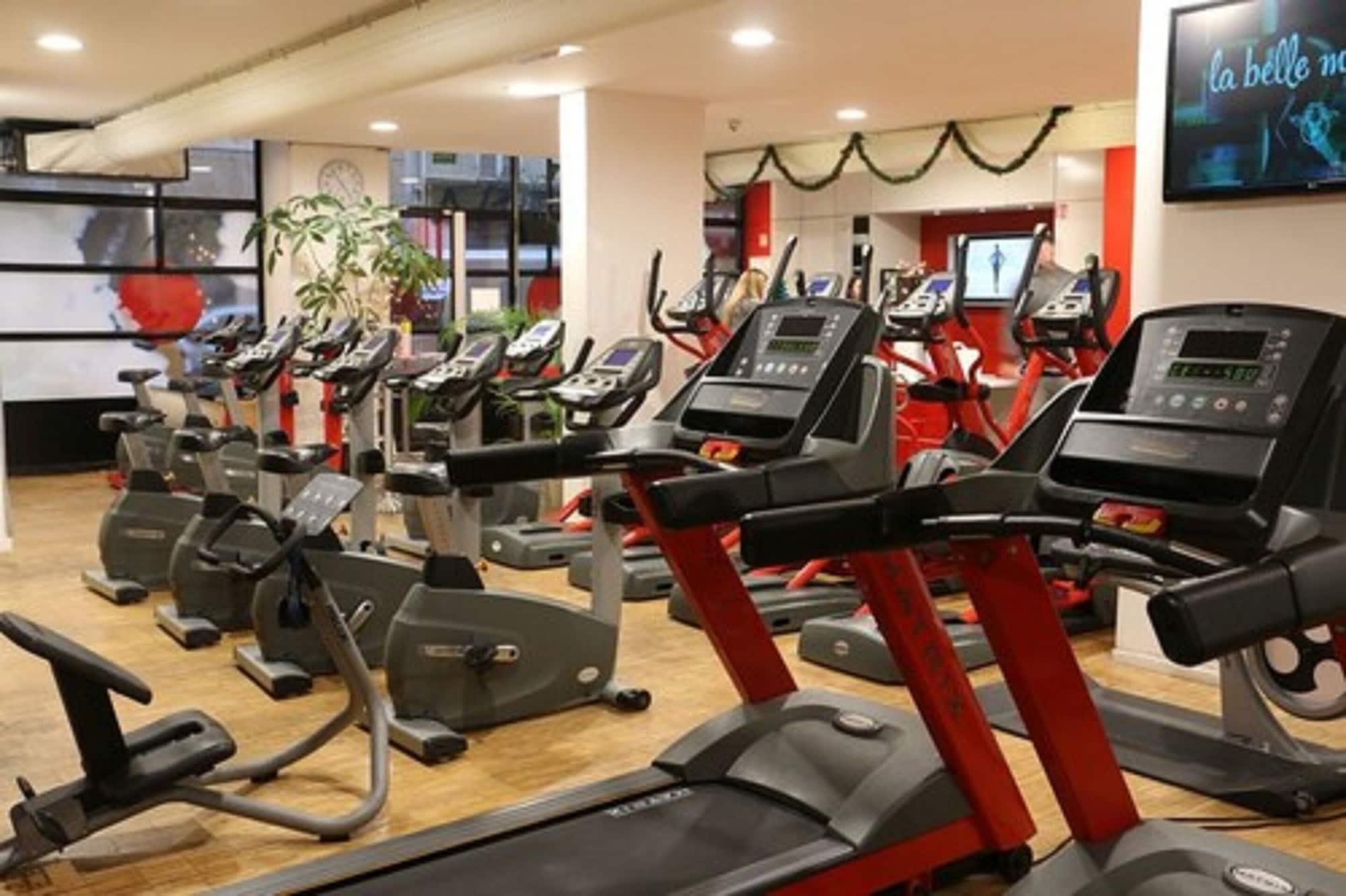 Gimnasio Hotel Kyriad Le Bourget Centre-Parc des Expositions