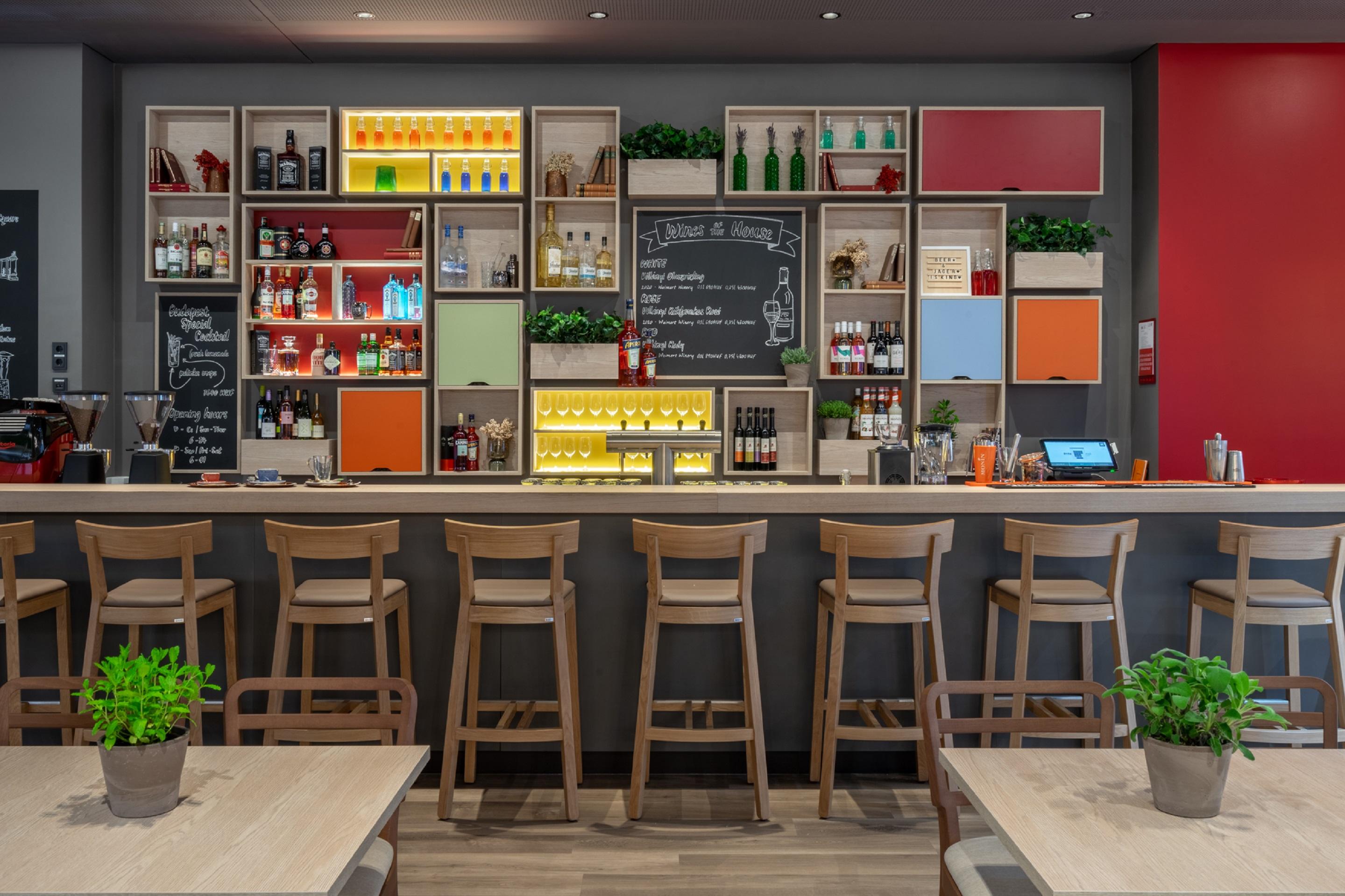 Bar/Salón IntercityHotel Budapest