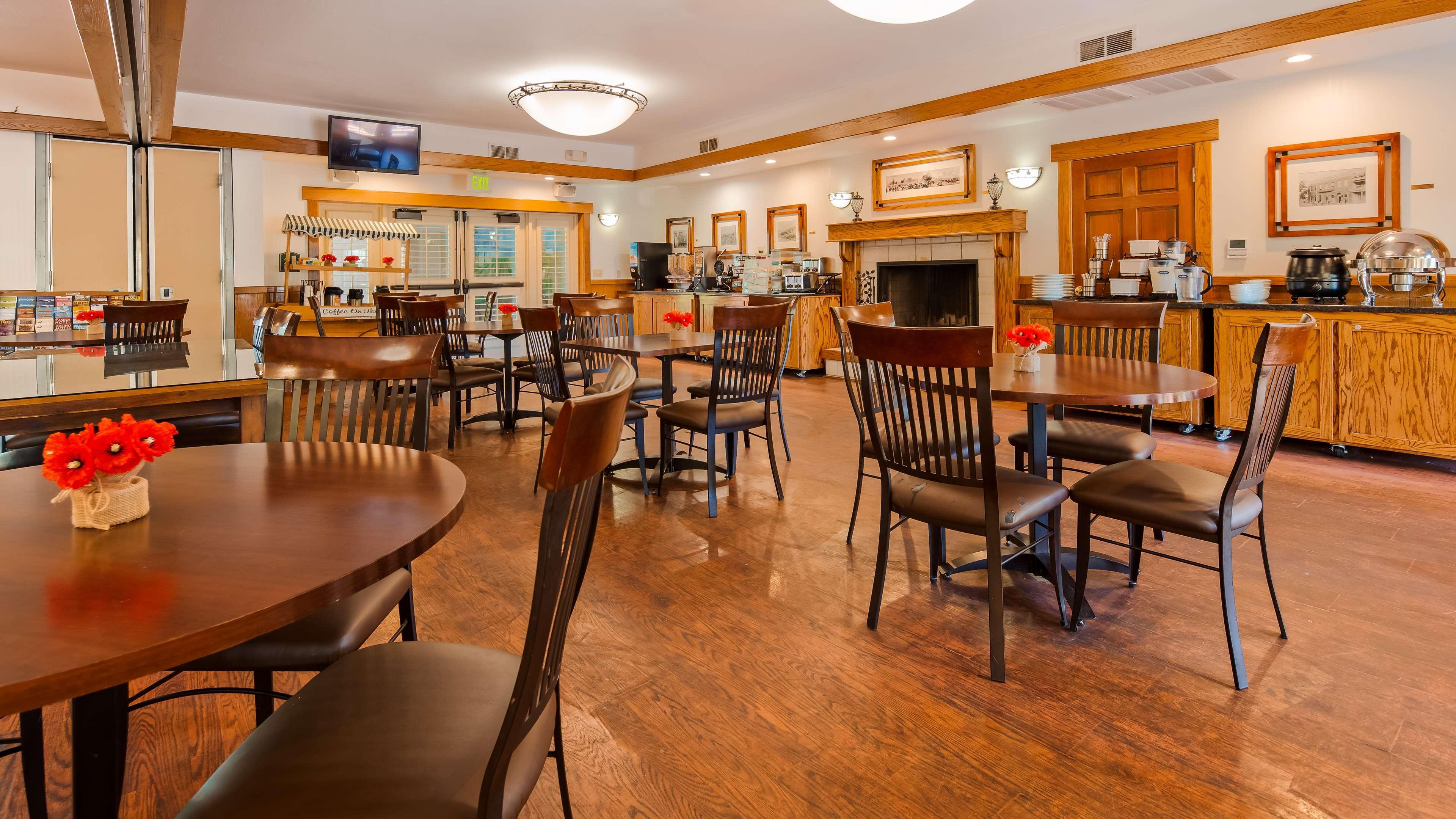 Restaurant Sonoma Valley Inn, Tapestry Collection by Hilton