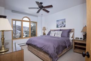 Alquiler Vacacional - MINT Ski-in/Ski-out w/Mnt. Views, 3Bed 3Bath,with 2 Master on-suites, Highlands