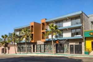 Alojamiento - Comfort Suites Tijuana