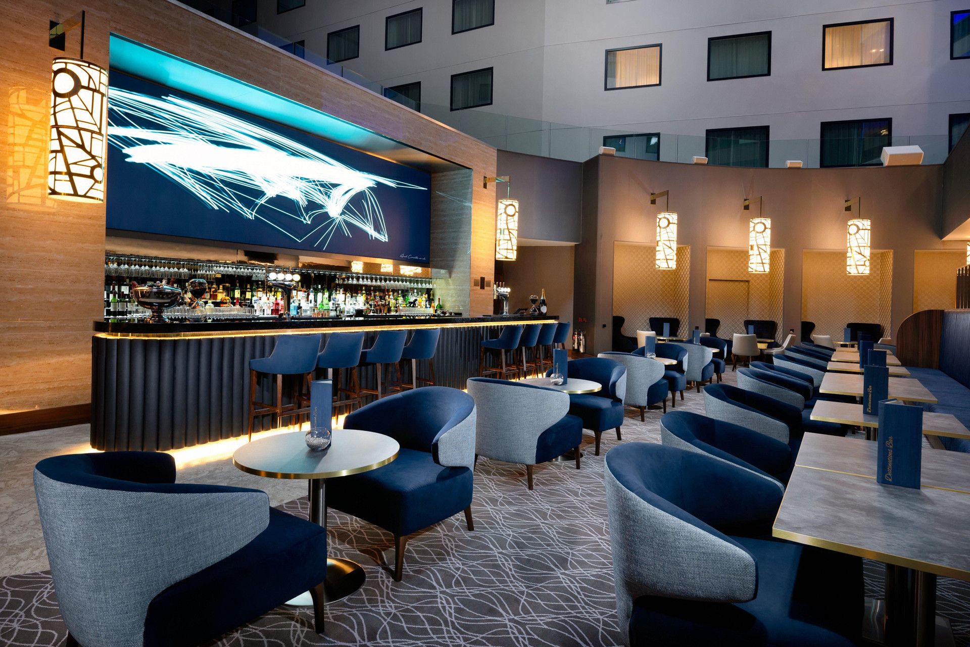 Bar/Salón Crowne Plaza London Heathrow T4