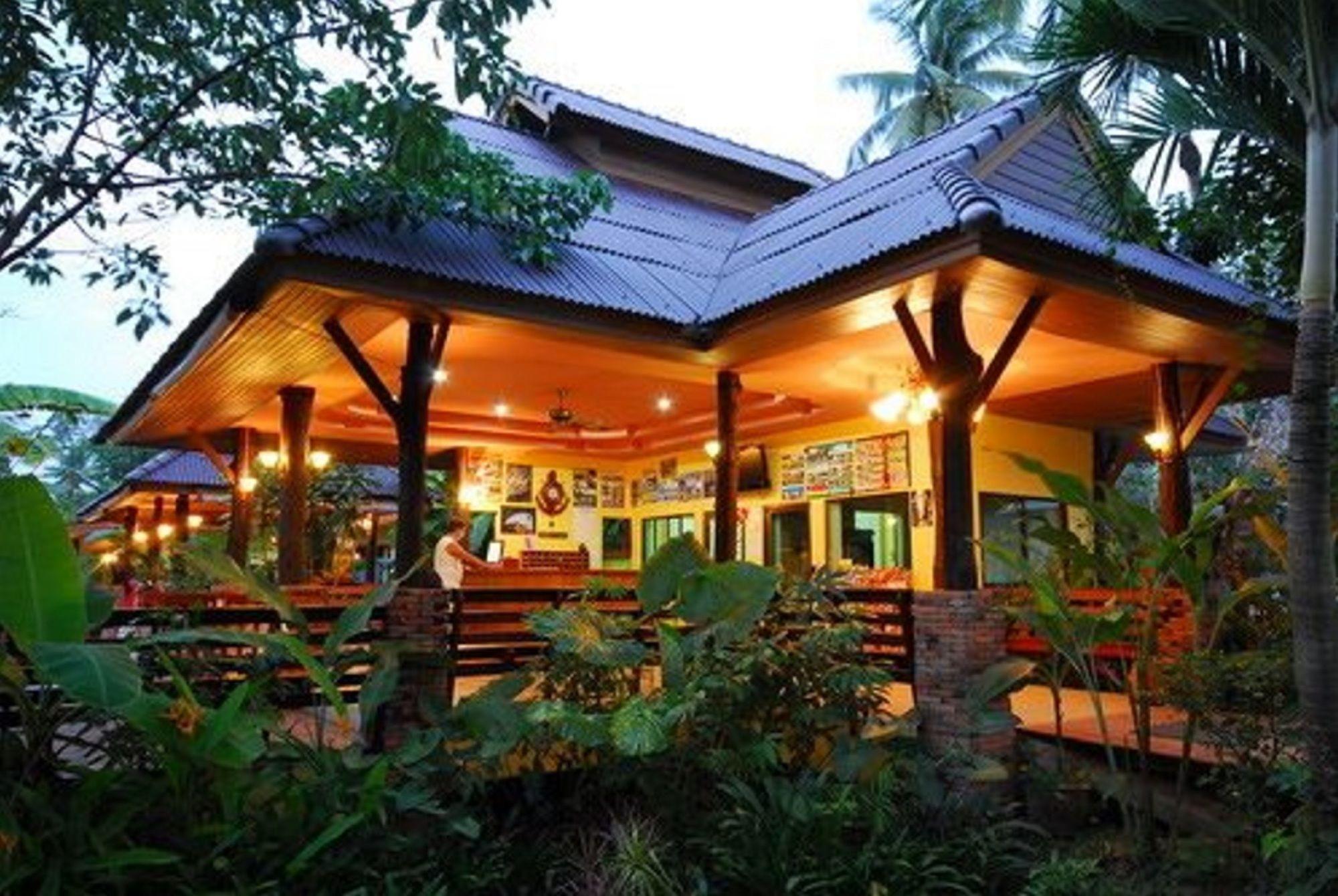 Vista Exterior Sunda Resort