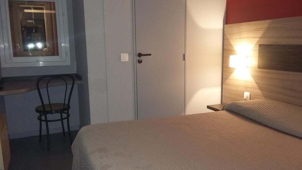 Varios Hotel du Triangle