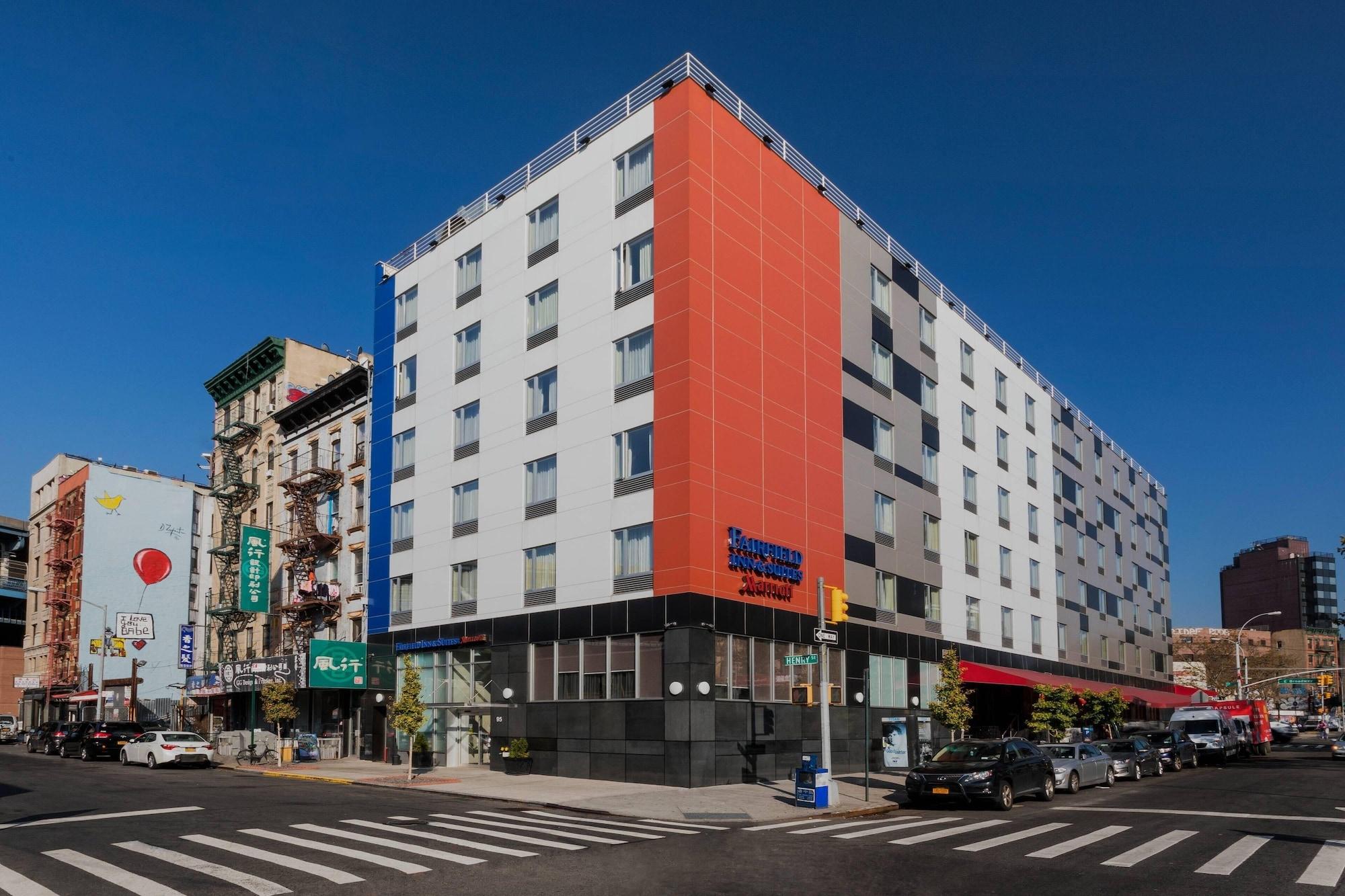 Varios Fairfield Inn & Suites New York Manhattan/Downtown East