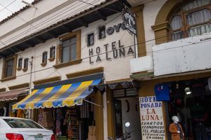 Alojamiento - OYO Hotel La Luna, Templo de Santo Domingo de Guzmán