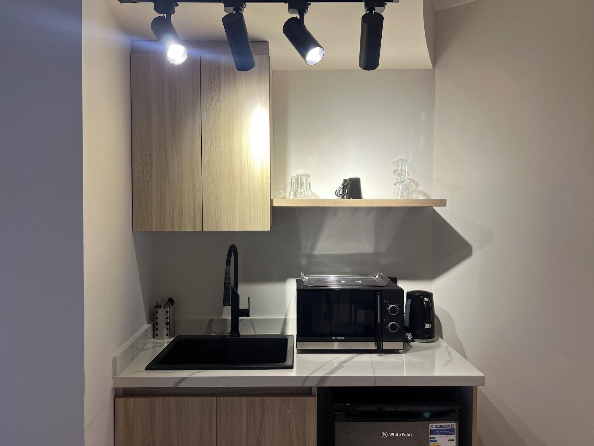 Equipamiento de Habitación Brassbell Homes-Next to Lebanon Embassy