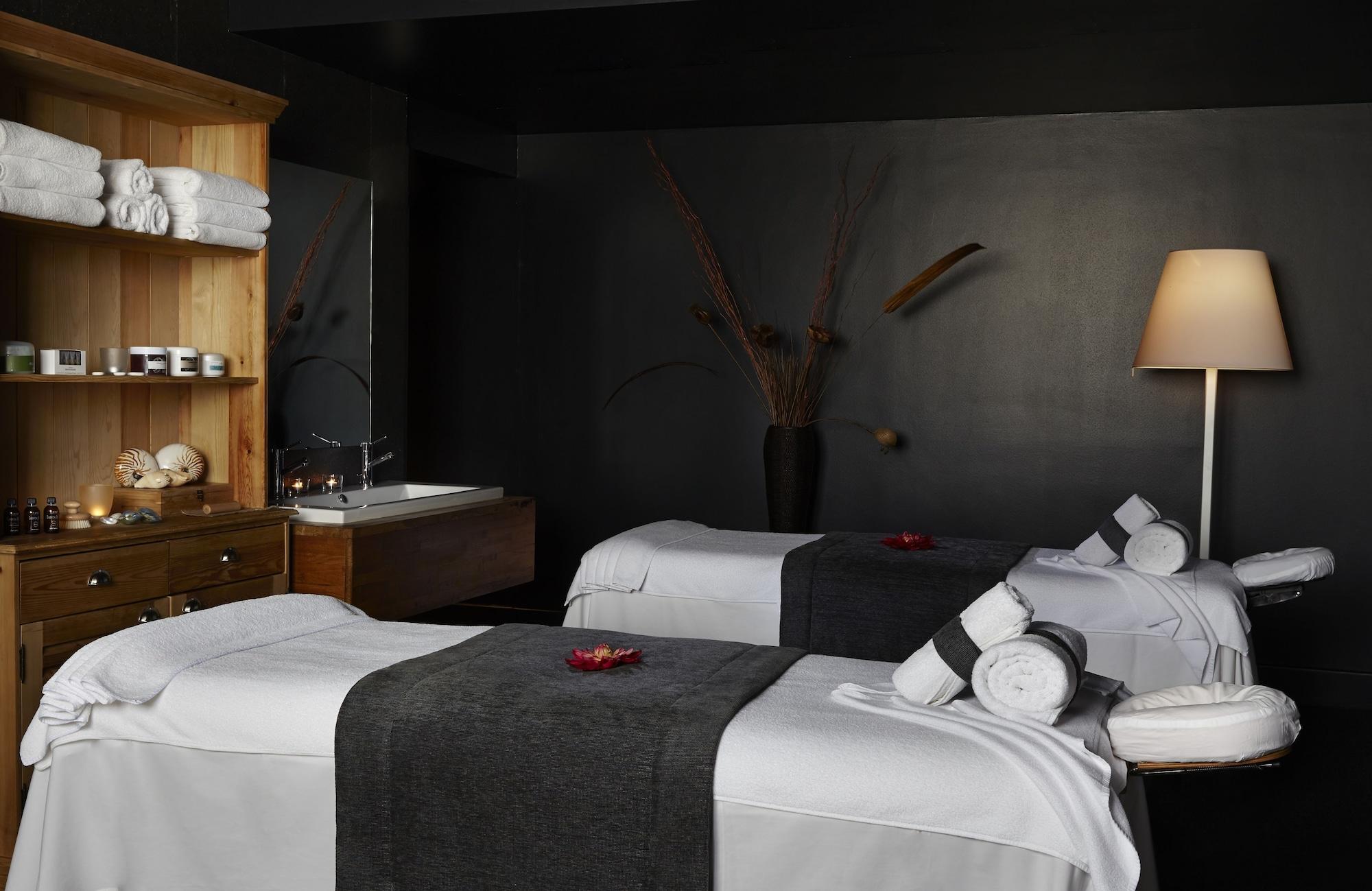 Spa Holiday Inn Tbilisi by IHG