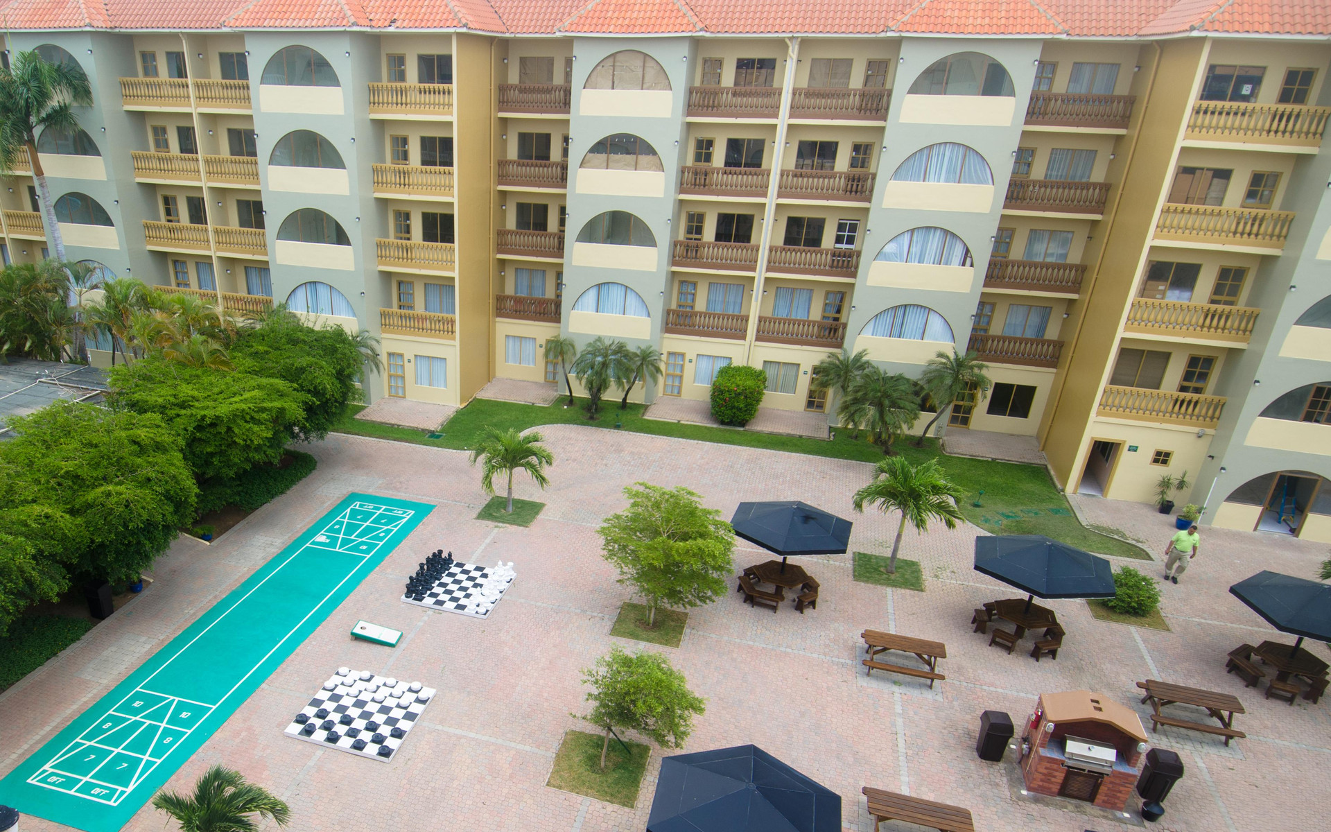 Vista Exterior Eagle Aruba Resort