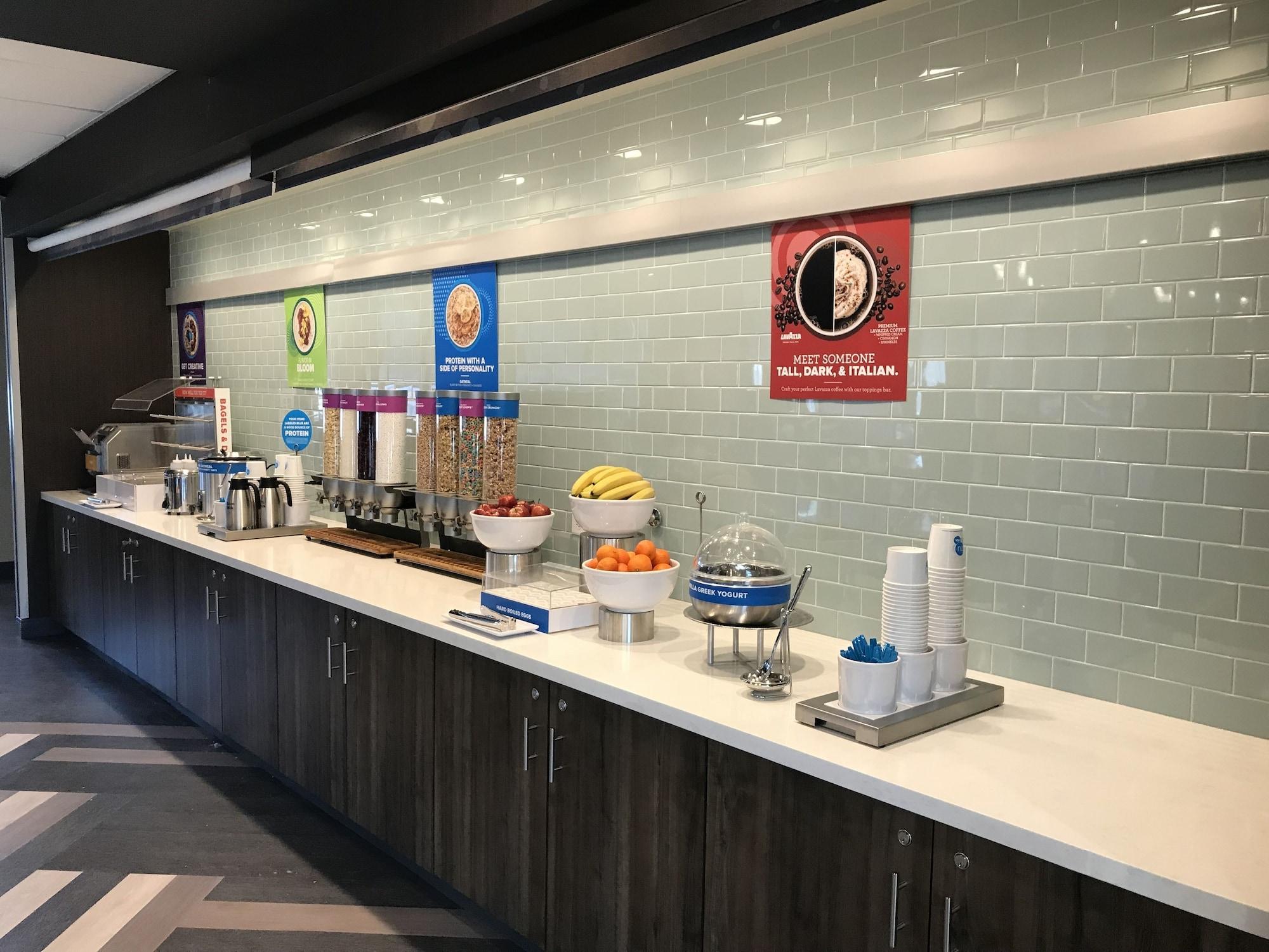 Restaurant Tru by Hilton Farmville