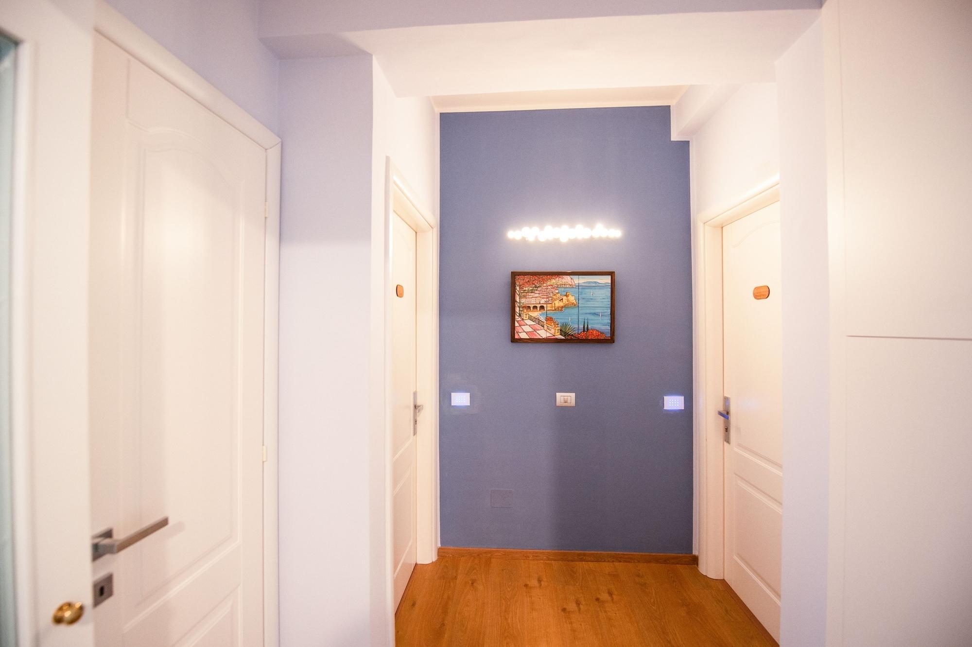 Vista Lobby Villa Carrara