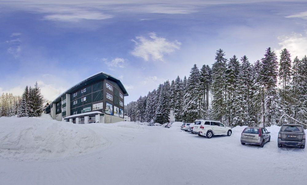 Vista Exterior SkiHotel Lenka