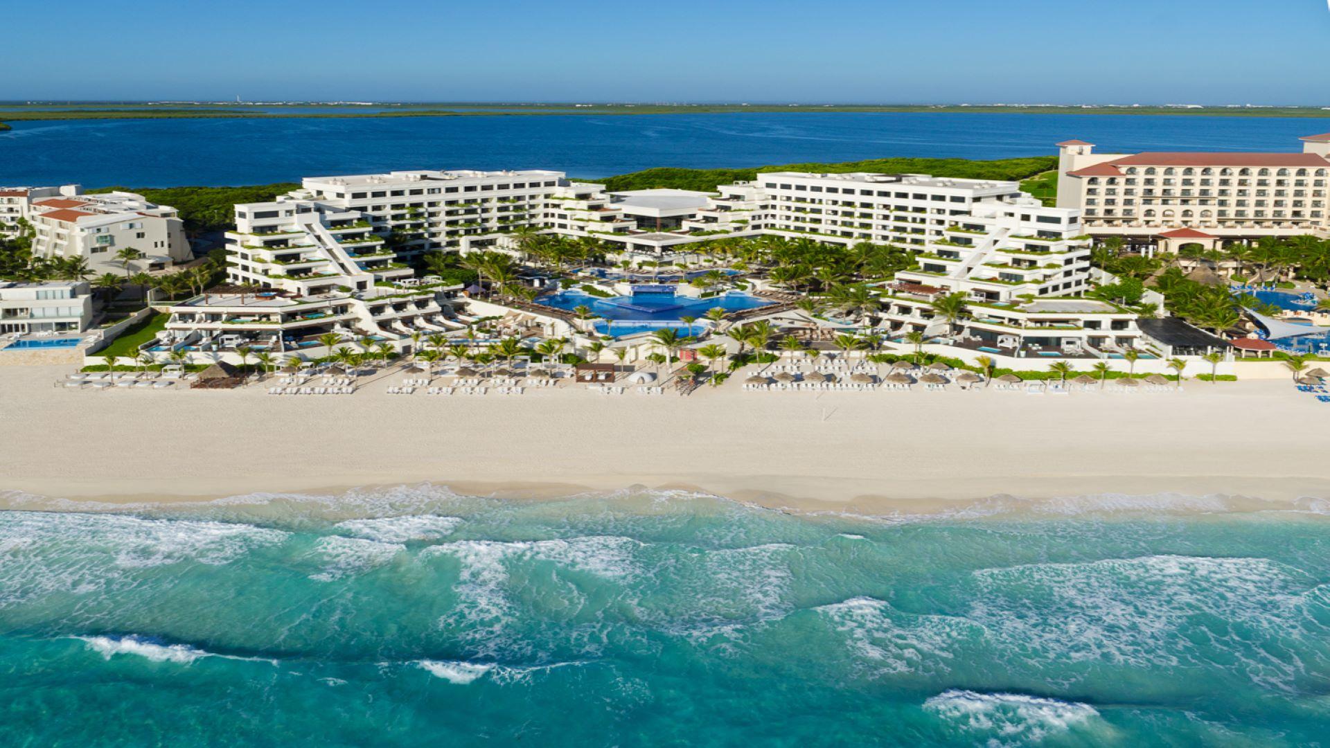Vista Exterior Now Emerald Cancun - All Inclusive