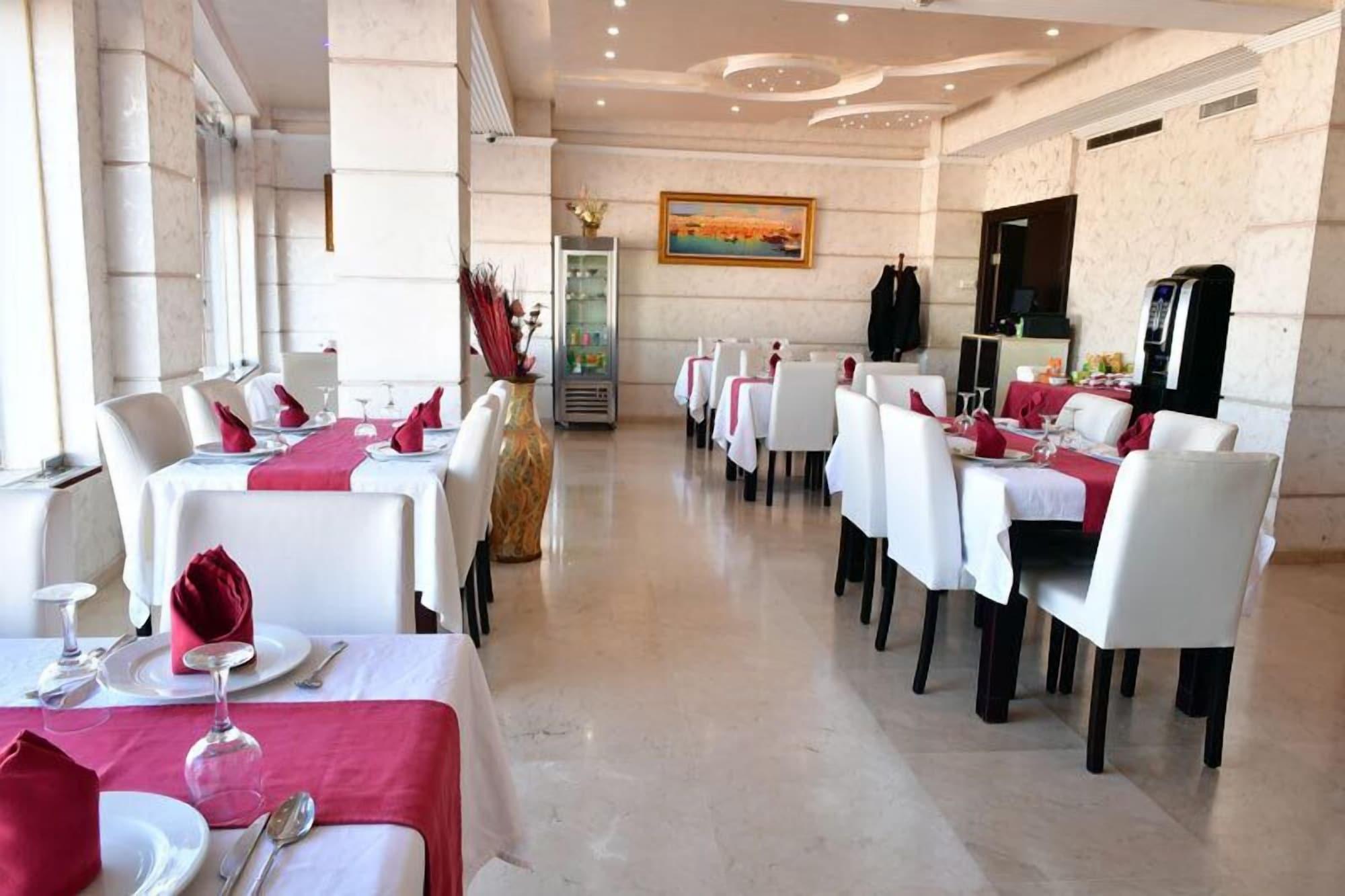 Restaurant Hotel Ikram El Dhayf