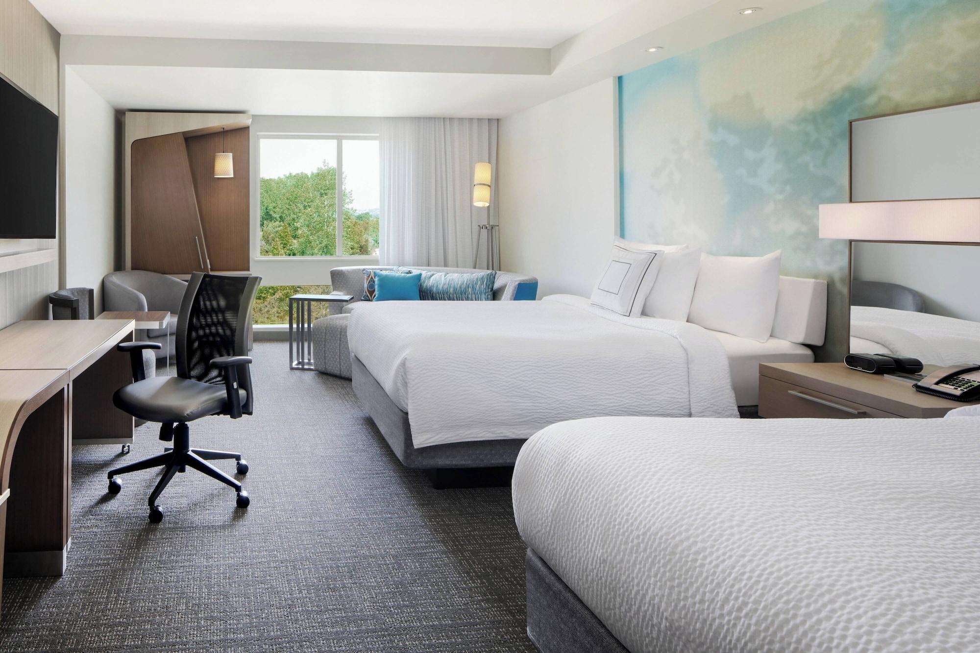 Habitación Courtyard by Marriott Wayne Fairfield