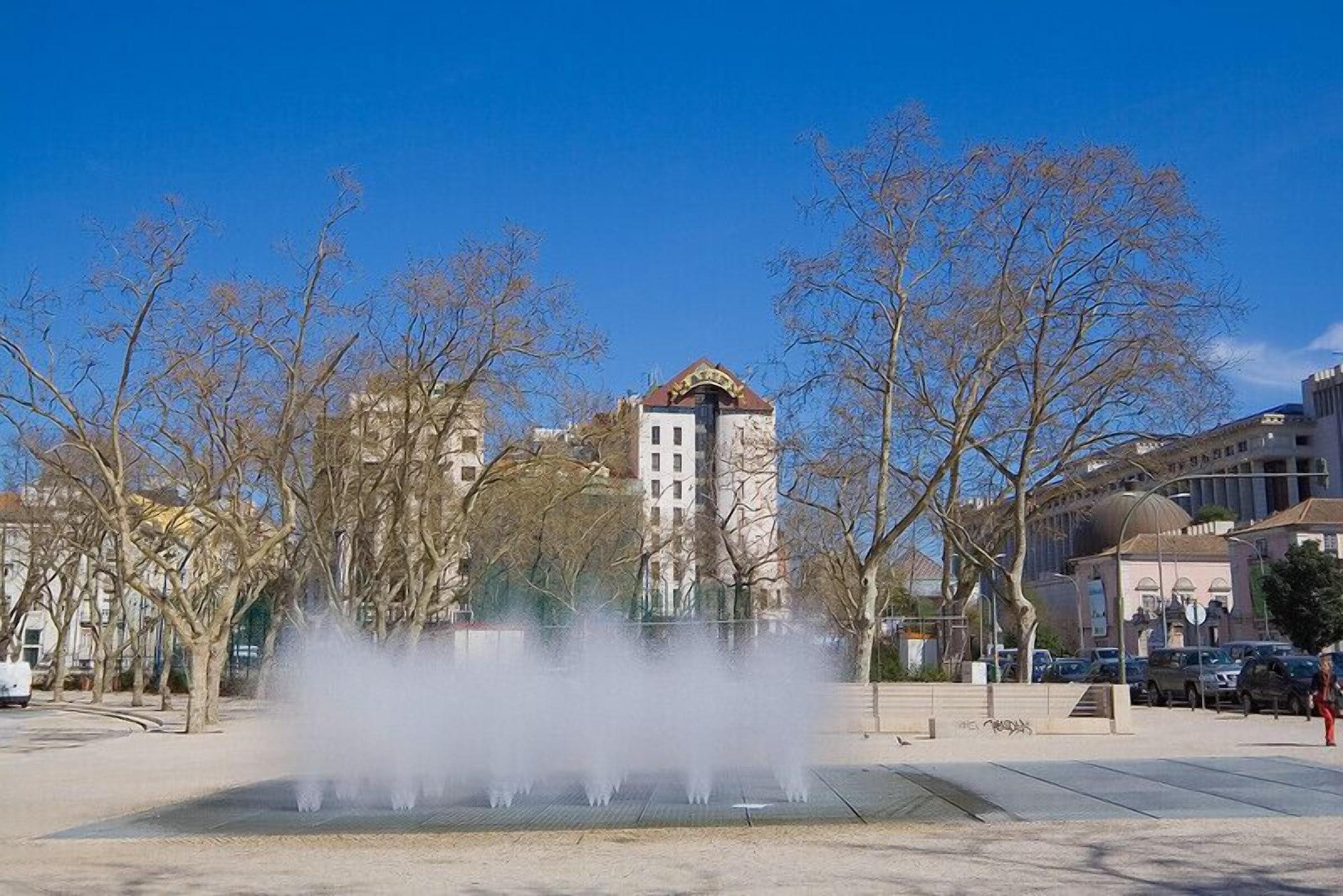 Vista Exterior Hotel Alif Campo Pequeno