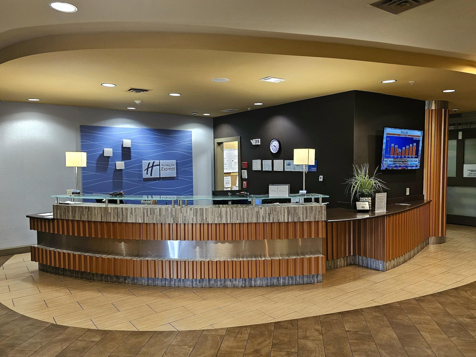 Vista Exterior Holiday Inn Express & Suites Perry-National Fairground Area #34 by IHG