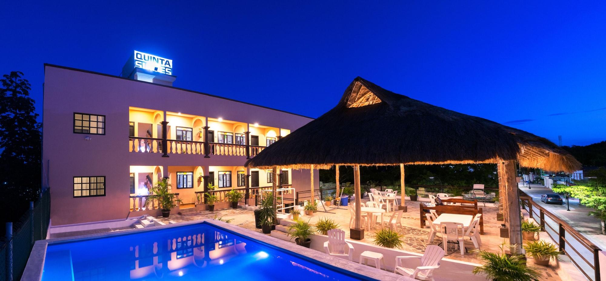 Vista Exterior Quinta Suites