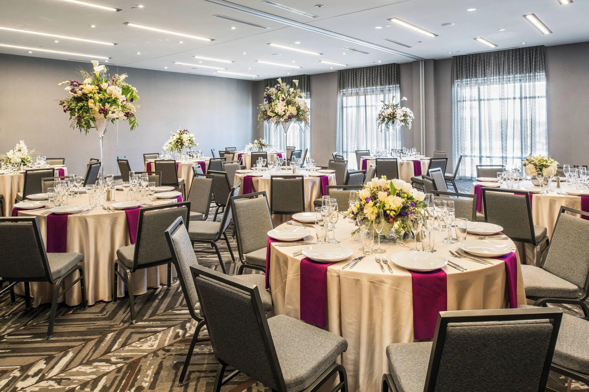 Vista Lobby AC Hotel by Marriott Boston Cambridge