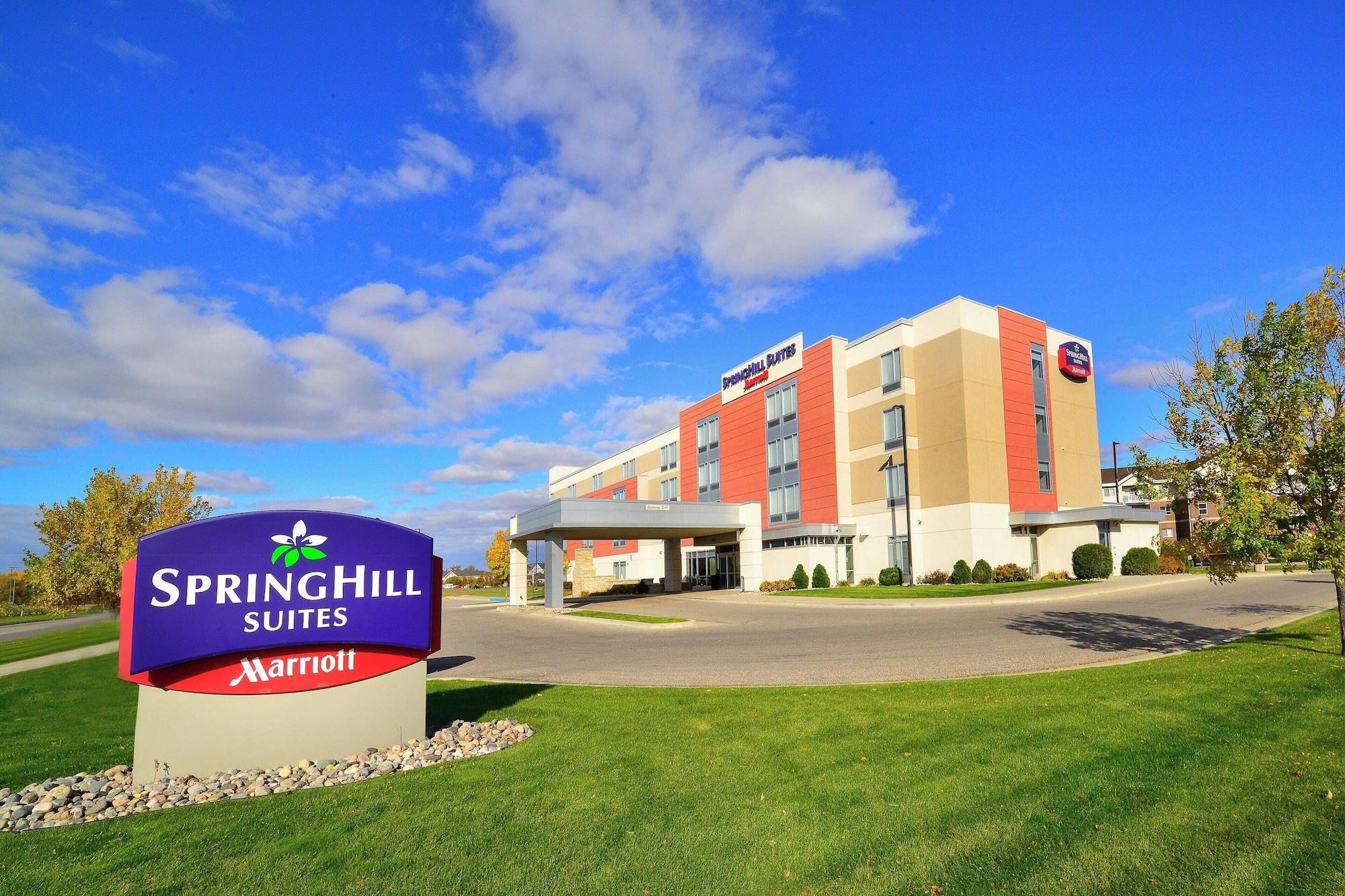 Vista Exterior SpringHill Suites by Marriott Grand Forks