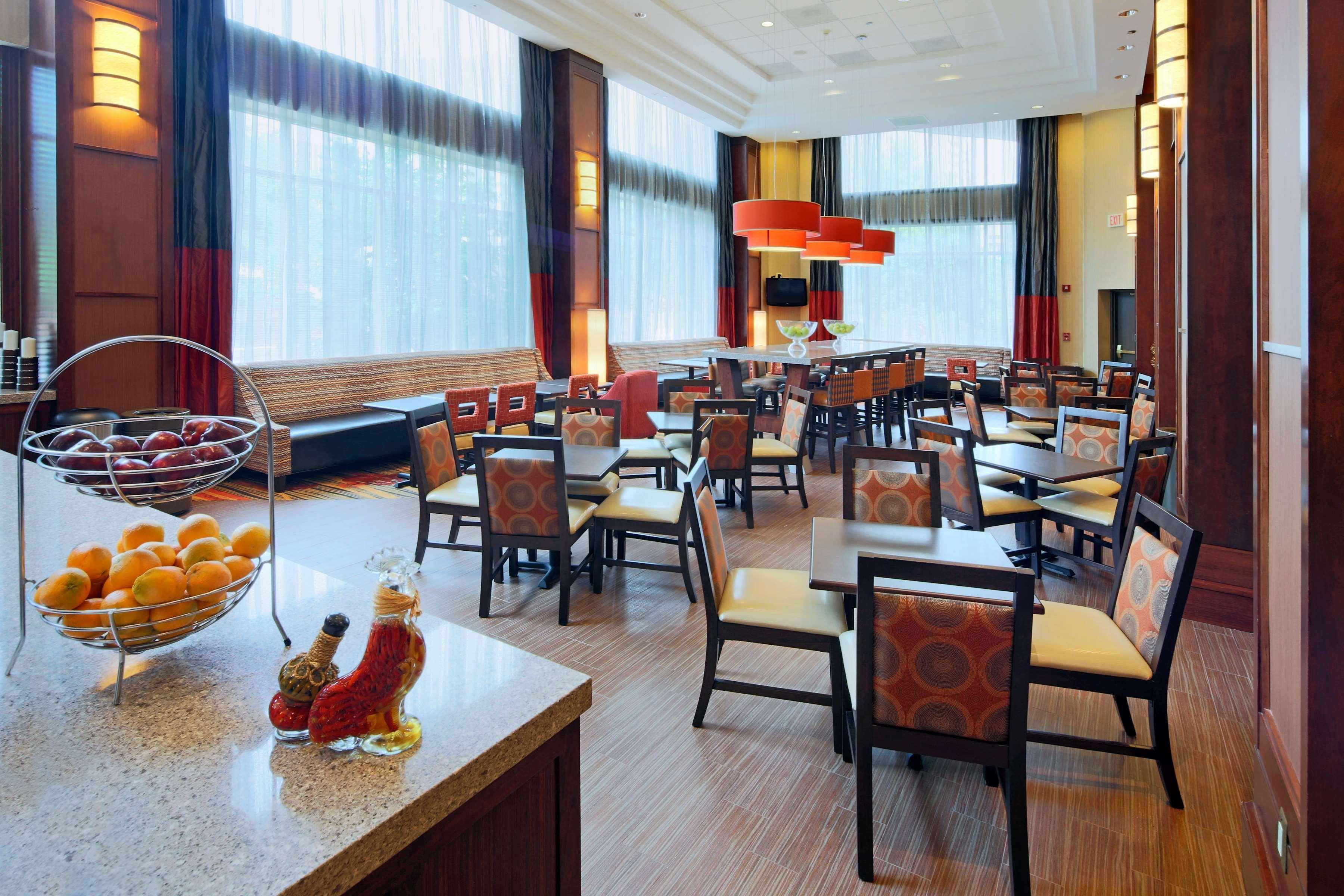 Restaurant Hampton Inn & Suites Arlington Crystal City DCA